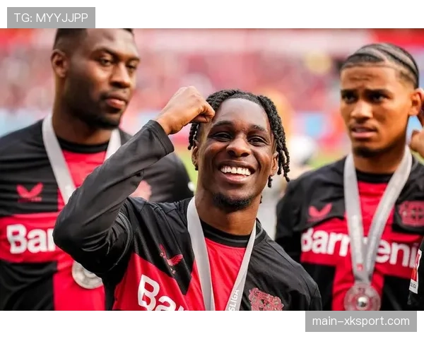 勒沃库森3-1击败RB莱比锡,弗林蓬传射建功继续领跑积分榜 勒沃库森3-1击败RB莱比锡,弗林蓬传射建功继续领跑积分榜